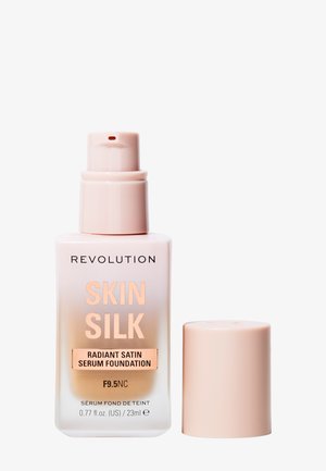 Makeup Revolution REVOLUTION SKIN SILK SERUM FOUNDATION - Fond de teint