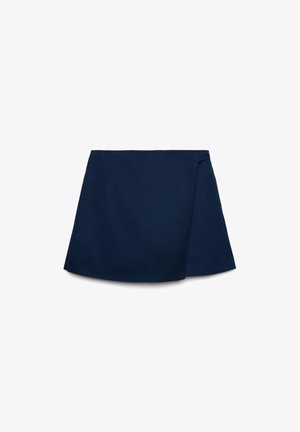 Marineblauer Minirock im Wickelstil mit einer sauberen, glatten Frontpartie und leicht überlappendem Stoff auf einer Seite.