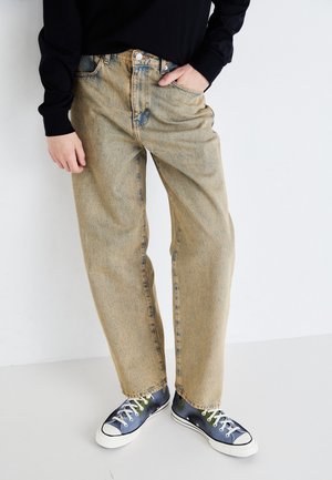 ONSFADE LOOSE TINTED BOX - Relaxed fit jeans - medium blue denim/yellow tint