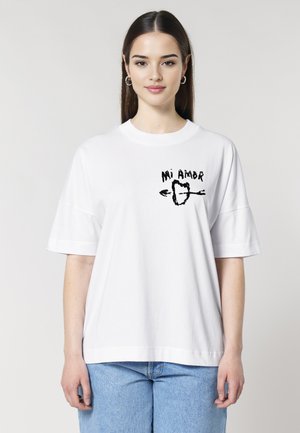 MI AMOR UNISEX DROPPED SHOULDER TEE - Print T-shirt - white