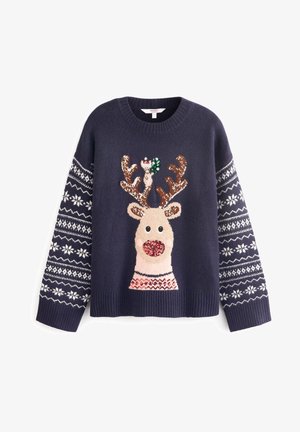 Pull en maille bleu marine avec un motif de renne orné de sequins, agrémenté d'un petit personnage sur ses bois et de manches à motifs.