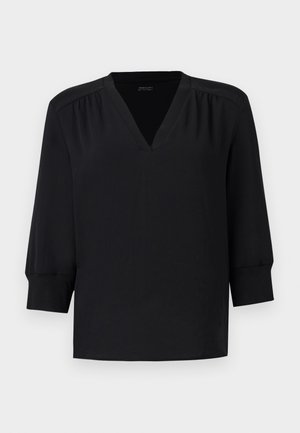Zwarte blouse met een V-hals, driekwartmouwen met gathered cuffs en een gladde, zachte stoftextuur.