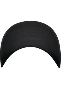 Cască de vizor neagră cu un bor curb, realizată dintr-un material neted. Prezentă o cusătură subtilă și lipsa ornamentelor pentru un design minimalist.