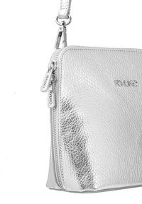 RYŁKO Torba preko tijela - silver