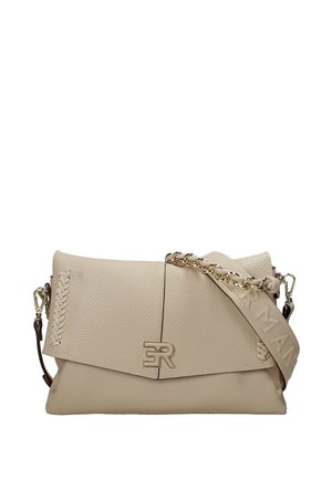 Borsa a tracolla beige in pelle texturizzata con patta, catena dorata e chiusura con logo, e tracolla removibile con stampa "ARMANI."