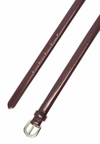 Ciemnogranatowy skórzany pasek o gładkiej fakturze, z pięcioma otworami do regulacji i srebrną sprzączką.