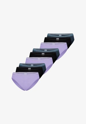 Sette mutandine da donna stile bikini in colori alternati lavanda, nero e verde acqua, disposte in fila diagonale su sfondo bianco.