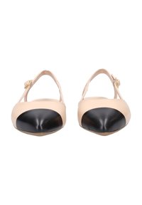 Ballerines en cuir beige avec un bout rond noir, dotées d'une bride à la cheville avec une boucle en or et une texture lisse. Design classique bicolor.