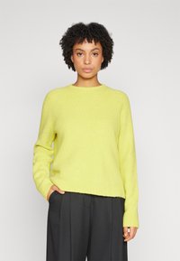 BOSS FEBISAN - Stickad tröja - medium yellow