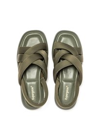 Sandalias verde oliva con diseño de tiras cruzadas, plantilla acolchada y puntera redondeada. Fabricadas con materiales suaves y un acabado liso.