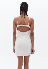 OXXO GIPPED MINI - Vestido de tubo - silver birch