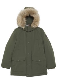 Parka vert olive avec une capuche doublée de fausse fourrure, deux poches avant, fermetures à boutons-pressions et poignets côtelés. Fabriquée en matière isolante.