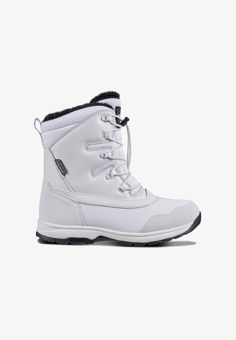 Botte d'hiver imperméable blanche avec une tige en tissu texturé, un design à lacets, un col en fausse fourrure et une semelle en caoutchouc robuste.
