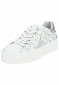 Sneaker bianca con accenti argento e motivo geometrico. Presenta lacci piatti, una suola in gomma texturizzata e punta rinforzata.