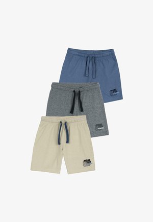 Drei Paar Baumwollshorts: beige, grau und blau. Jedes Paar hat einen elastischen Taillenbund mit Kordelzug und ein Logo am Saum.
