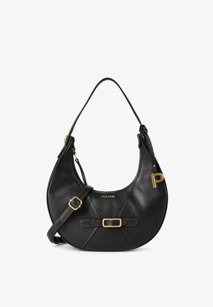 Borsa a mano in pelle nera con texture, dettagli con fibbia dorata, tracolla regolabile e nome del marchio "Picard" impresso sul davanti.