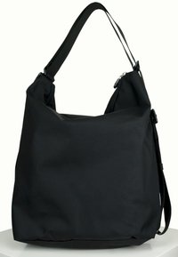 Borsa a spalla in tessuto nero con un design morbido e rilassato, dotata di una sola tracolla regolabile e una chiusura con zip nella parte superiore.