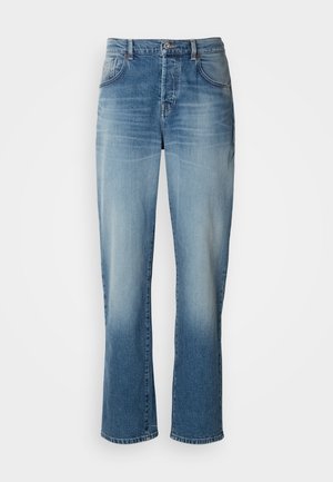 Lyseblå denimjeans med avslappet passform, med knappeåpning, fem lommer og subtil falming langs bena.