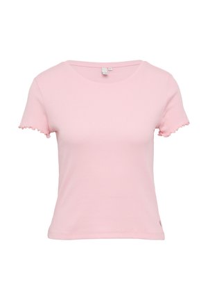 Jasnoróżowy t-shirt z krótkim rękawem wykonany z prążkowanej tkaniny, z okrągłym dekoltem i falbaniastymi brzegami rękawów.