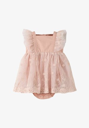 Roza dječja haljina s naboranim rukavima i cvjetnim čipkanim slojem, ima skupljenu suknju i odgovarajuće gaćice ispod.