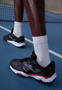 MASTER 1000 MEN - Zapatillas de tenis para tierra batida - black/red