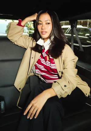Tommy Hilfiger, FAUX FUR COLLAR OVERSIZED BOMBER JACKET - Зимно яке - camel