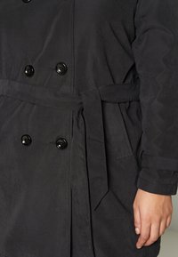JUNAROSE - by VERO MODA Prochowiec