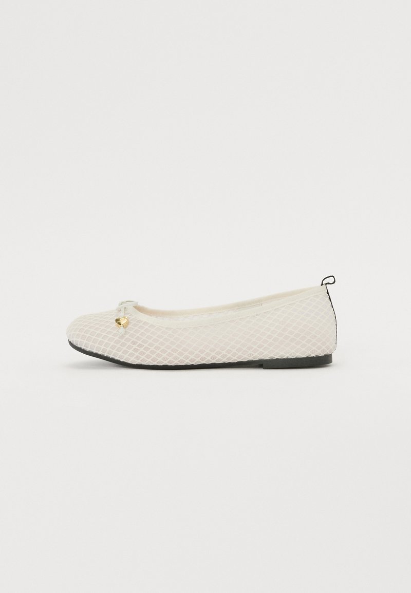 Love Moschino Ballerines blanc