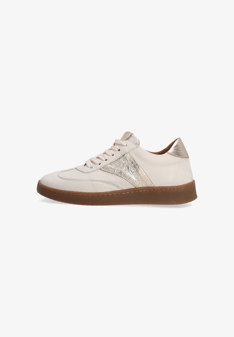 Leder-Sneaker in hellbeige mit metallischen goldenen Akzenten, Schnürdesign und strukturiertem Gummisohle. Abgerundete Zehenpartie und niedrig geschnitten.