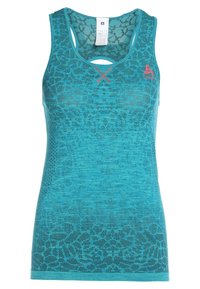 Camiseta sin mangas turquesa con una tela texturizada y estampada. Presenta un escote redondo y sutiles acentos rosas, incluido un diseño bordado.