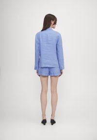 MAX&Co. Kratke hlače - blauviolett