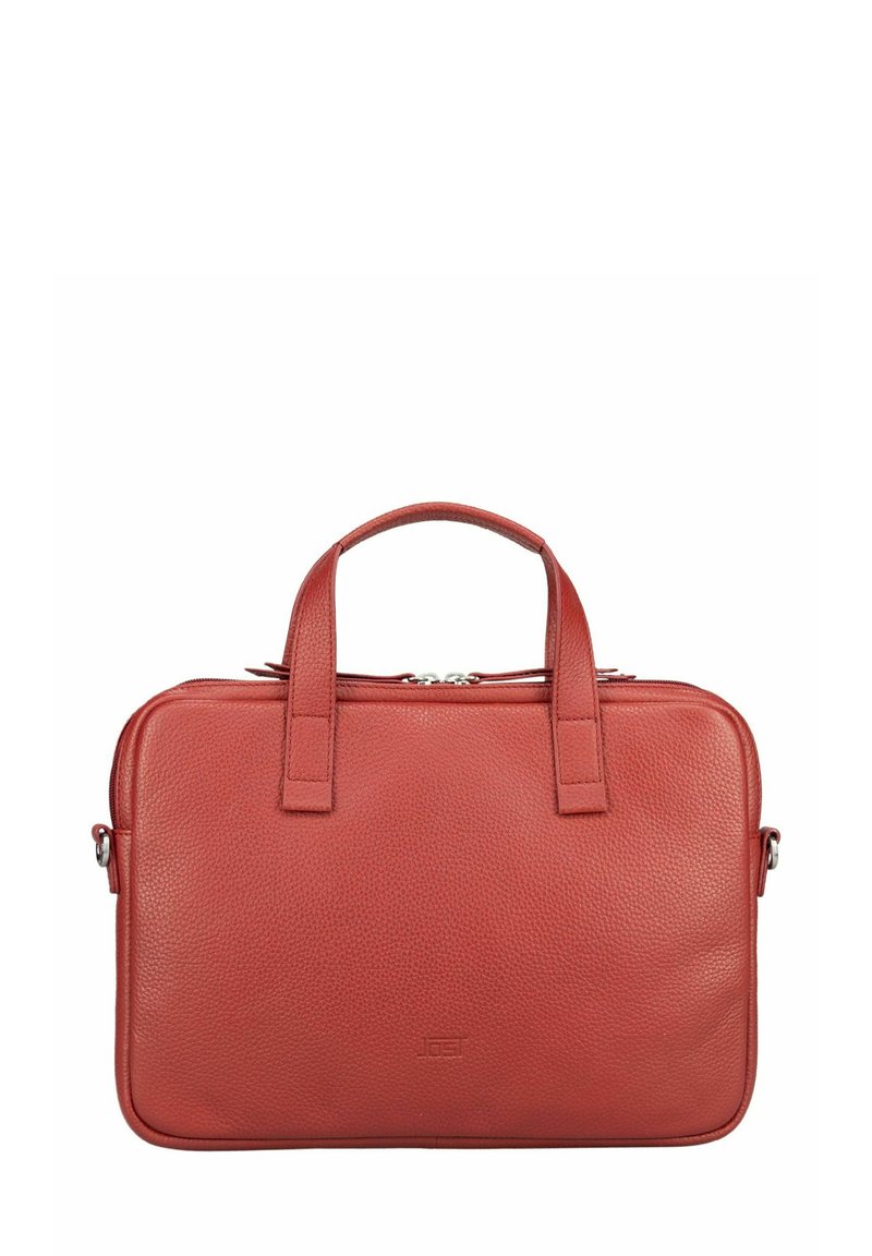 Sacoche pour ordinateur portable en cuir rouge avec une finition texturée, double poignées supérieures et fermeture éclair. Présente un design rectangulaire simple avec un détail logo.