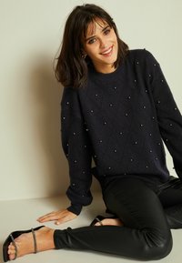 Next PEARL EMBELLISHED  - Džemper - navy blue