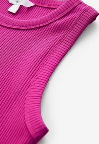REGULAR FIT - RACER TANK SLEEVELESS - Toppi - bright pink