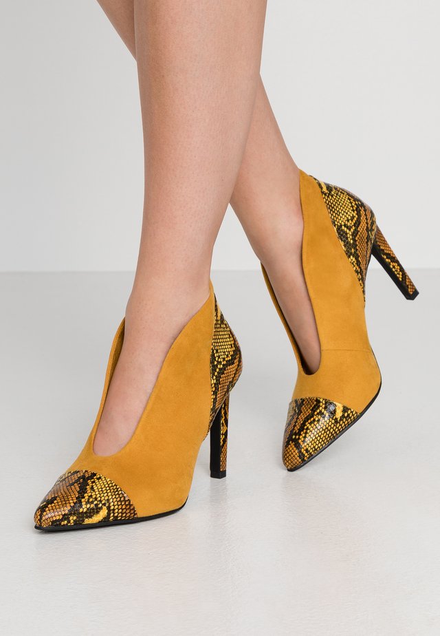 marco tozzi chaussures femme