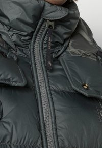 G-STAR Vinterjacka - olive
