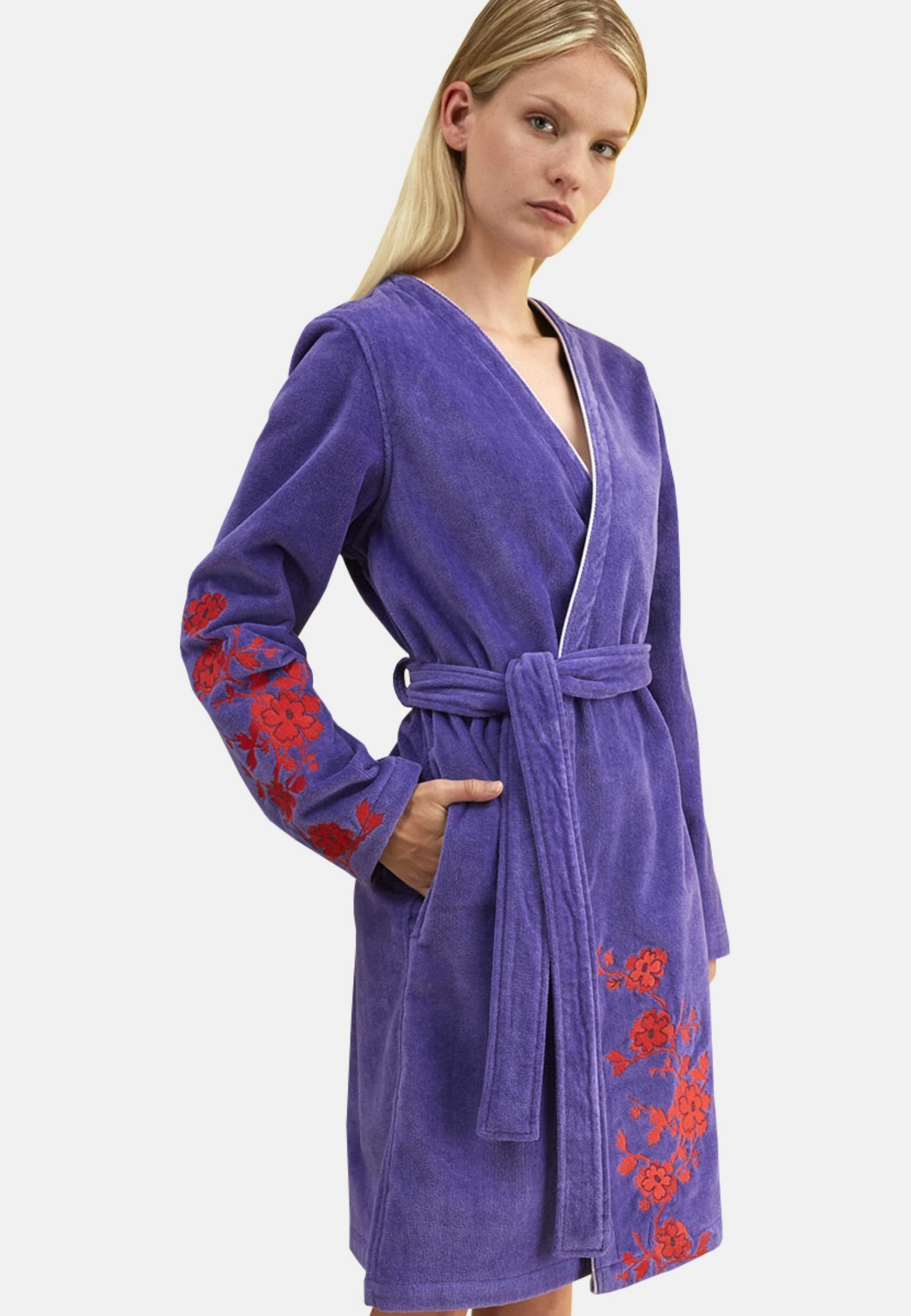 peignoir violet