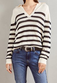 Mos Mosh Stickad tröja - off-white