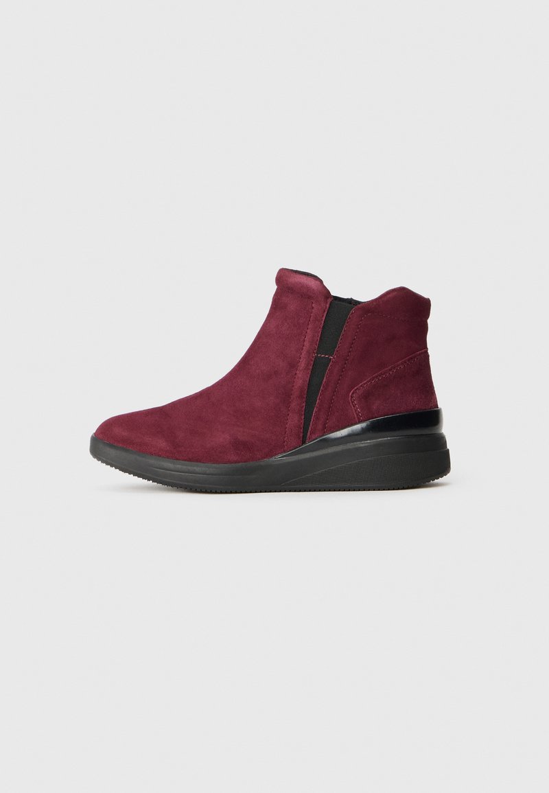 Botines de cuña