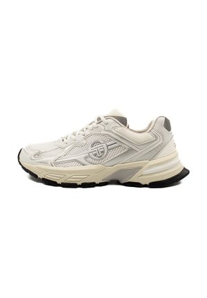 Leichtgewichtiger Sportschuh aus weißem Mesh und synthetischem Material mit strukturierten Sohlen, gepolstertem Kragen und dezenten grauen Akzenten.