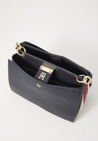 Tommy Hilfiger - Torebka