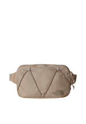 Tan kleurige stoffen heuptas met een ruitpatroon, een ritssluiting aan de bovenkant, een elastisch koorddetail aan de voorkant en een logo dat op de rechter benedenhoek is gedrukt.
