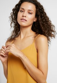 Michael Kors HEARTS - Bracelet - rose gold-coloured