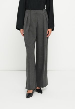 VMHAYA WIDE PLEAT PANT - Bukser - medium grey