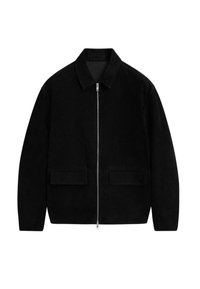 Schwarze Jacke aus weichem Stoff, mit durchgehendem Reißverschluss, spitzem Kragen und zwei Vordertaschen mit glatter Textur.