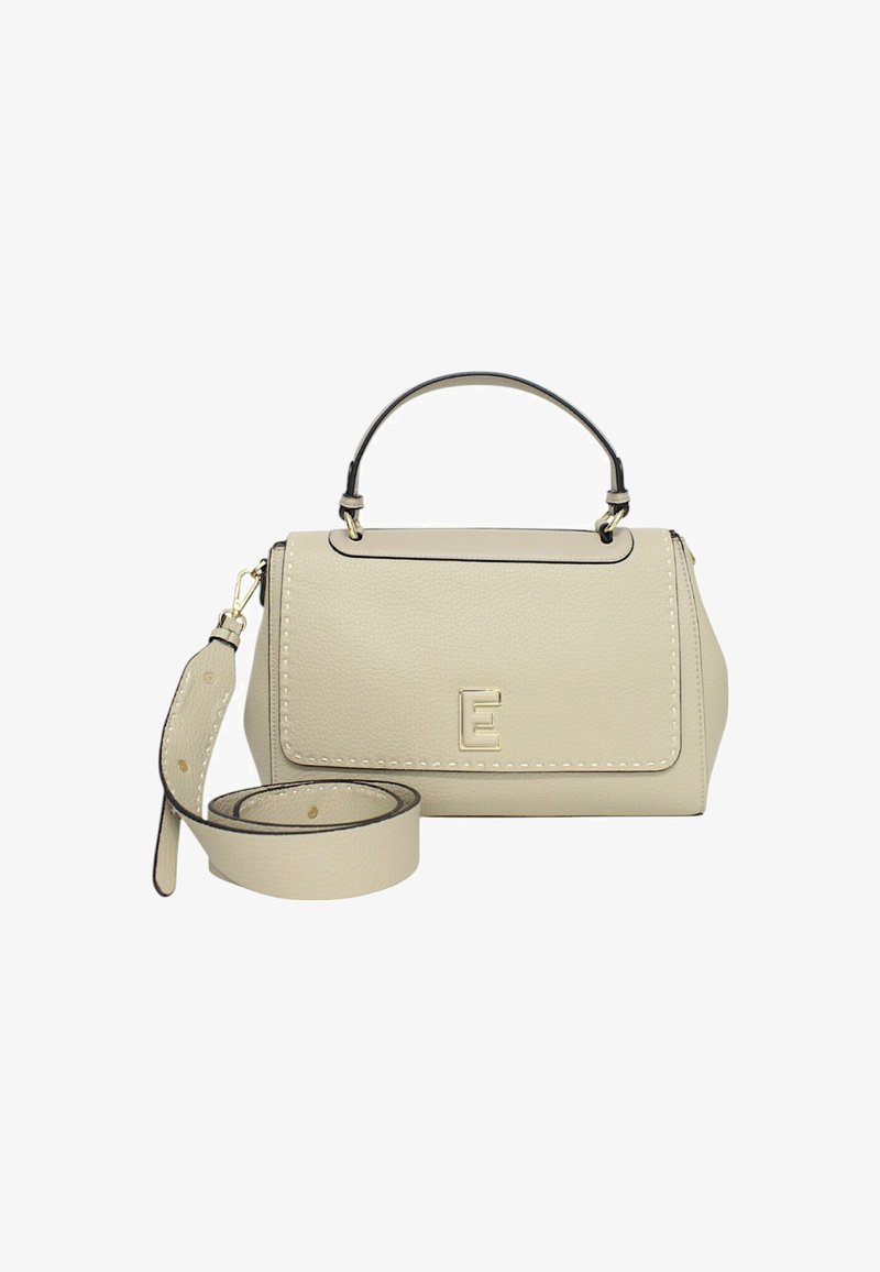 Borsa in pelle beige con un design strutturato, manico superiore e tracolla removibile. Presenta una lettera "E" in rilievo sul davanti.