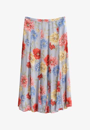 Lichtblauwe A-lijn rok met een bloemenpatroon in rood, roze, geel en blauw, en subtiele groene blaadjes.