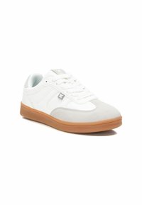 XTI Zapatillas - white