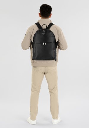 MILANO DAYPACK 41 CM LAPTOPFACH - Mochila - black green