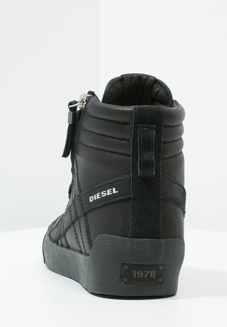 diesel d string plus black